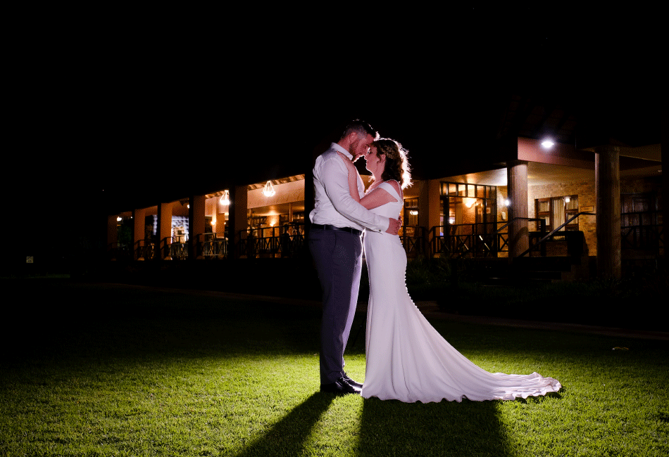 Specials–Kloofzicht-Black-November-Wedding–large-images-1