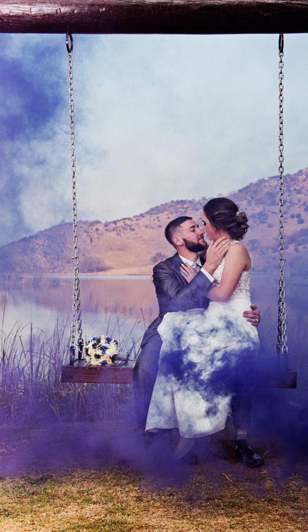 Kloofzicht-Outside-Couple-swing